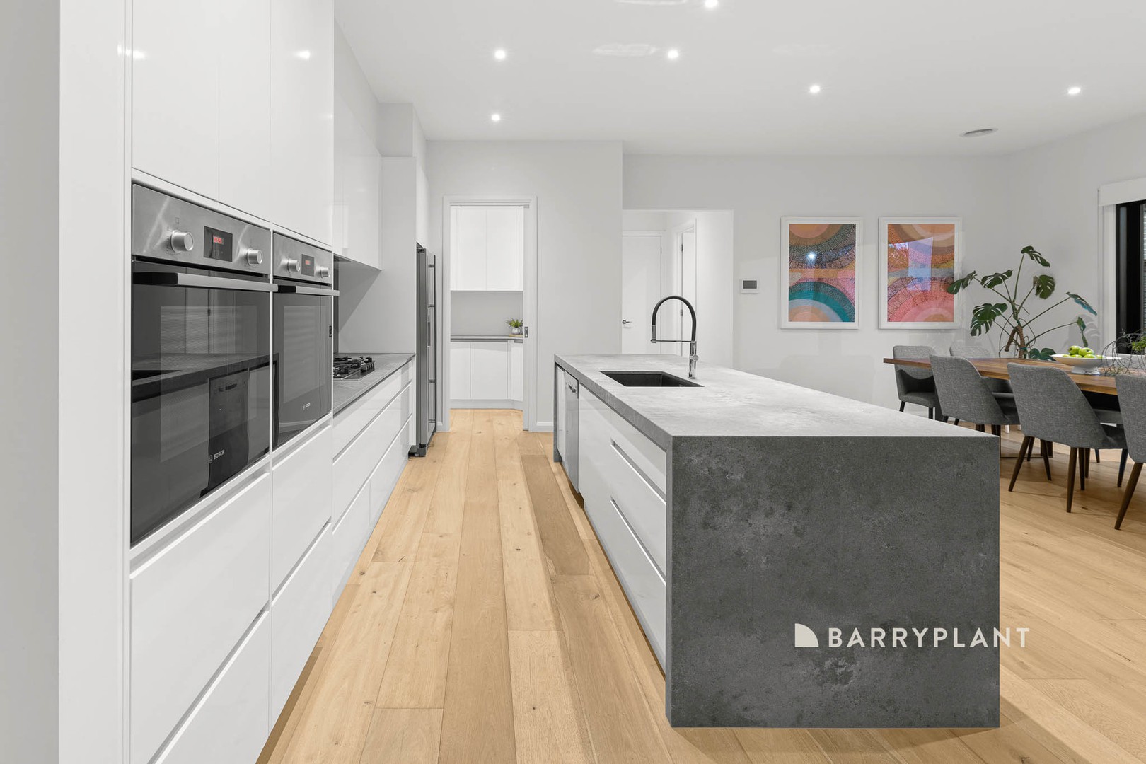42 Oakview Boulevard, Narre Warren North, VIC 3804, Narre Warren North - Thumbnail 5