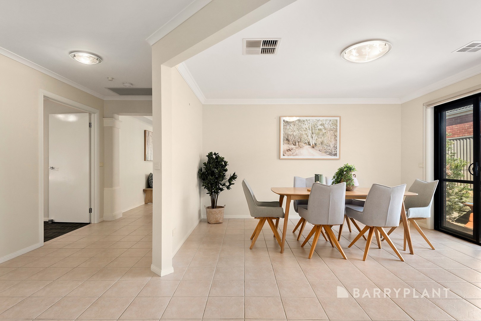 42 Piermont Drive, Berwick, VIC 3806, Berwick - Thumbnail 4