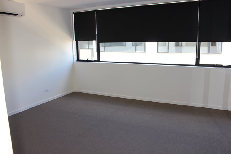 42 Sharp Circuit, Mill Park, VIC 3082, Mill Park - Thumbnail 4