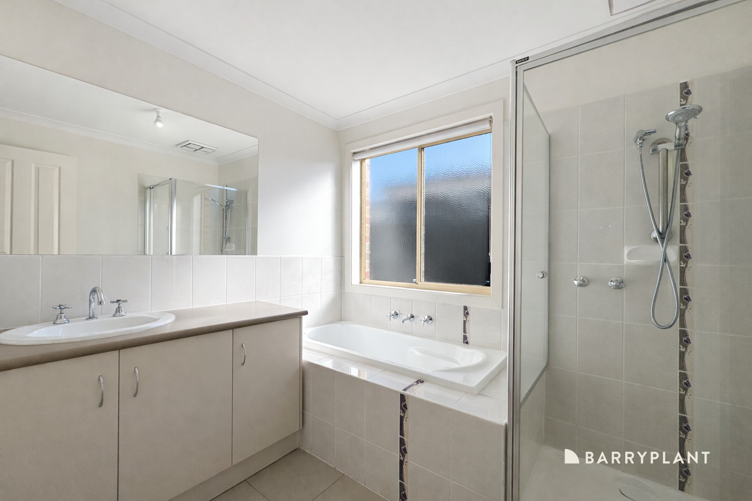 42 Summerhill Boulevard, Drouin, VIC 3818, Drouin - Thumbnail 7