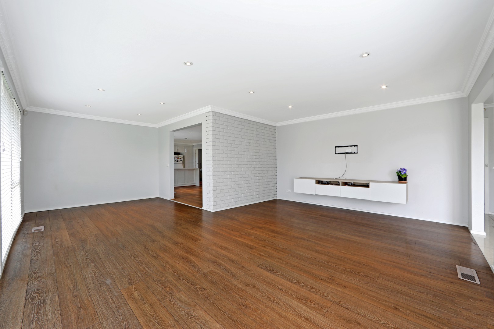 42 Tamboon Drive, Rowville, VIC 3178, Rowville - Thumbnail 2