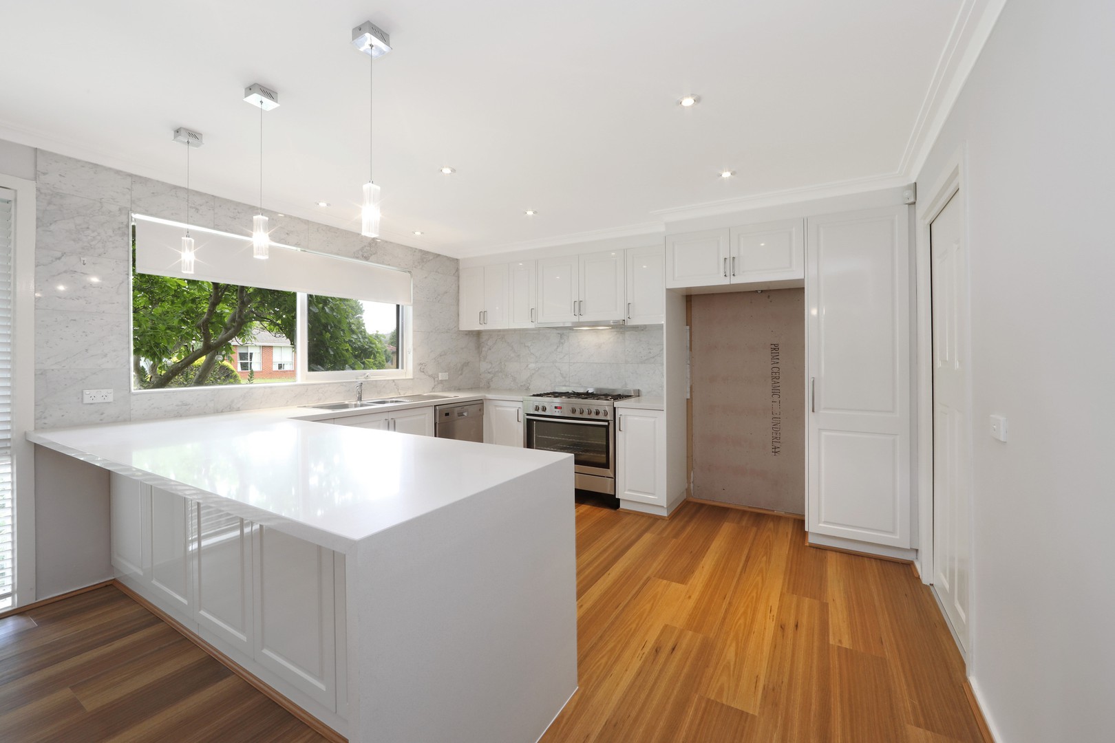 42 Tamboon DriveRowville, VIC 3178, Rowville - Thumbnail 2