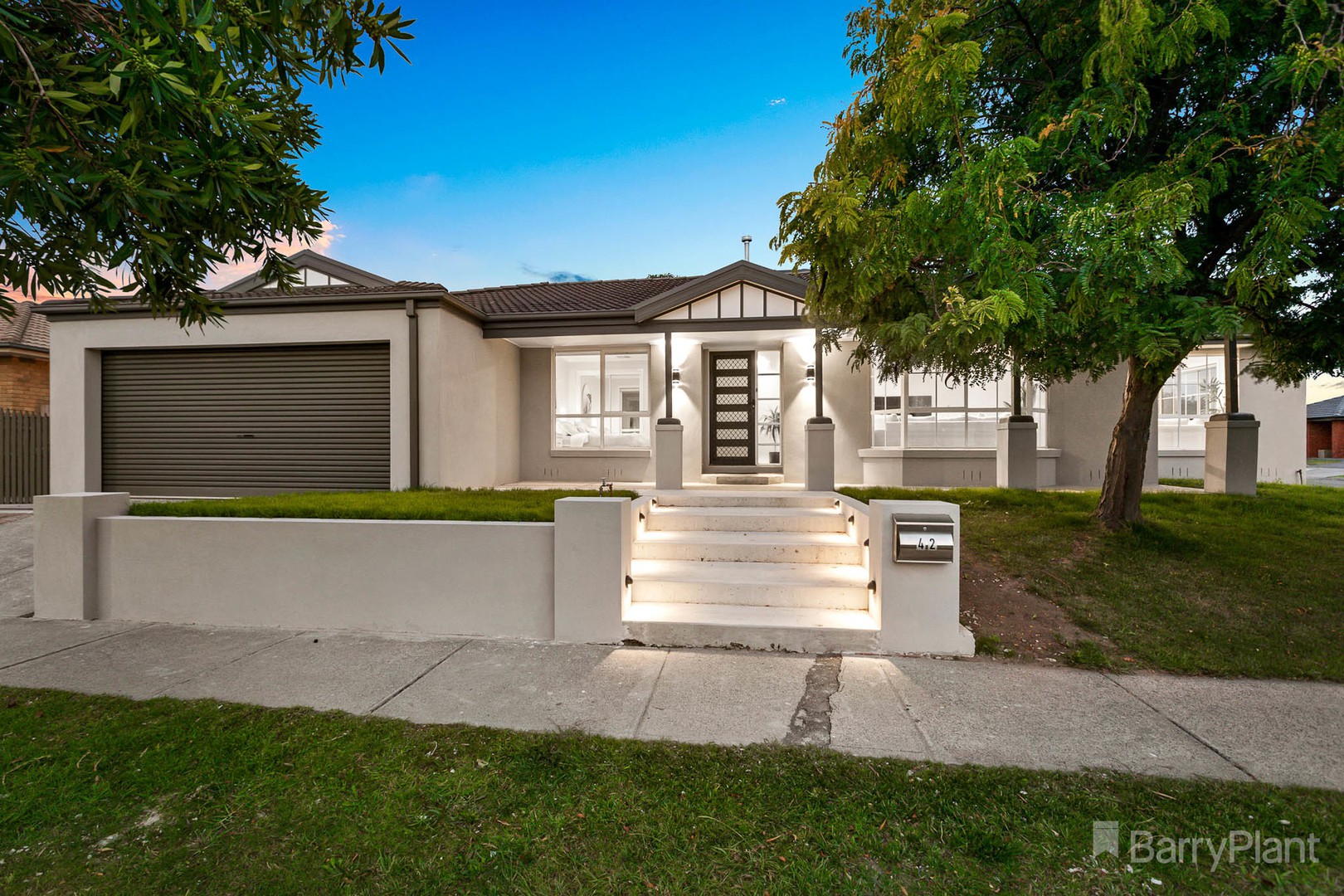 42 Tarcoola Drive, Narre Warren, VIC 3805, Narre Warren - Thumbnail 2