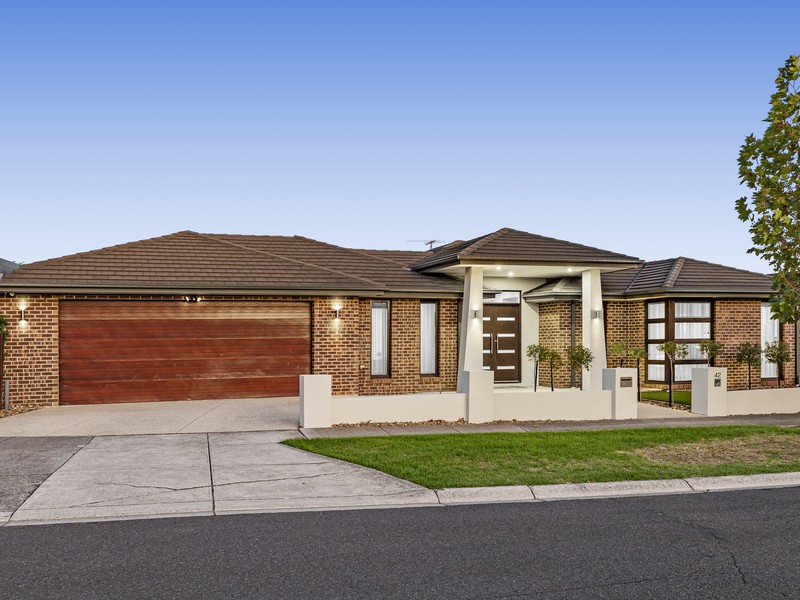 42 Tasman Crescent, Taylors Lakes, VIC 3038 - Image - 06/03/2026