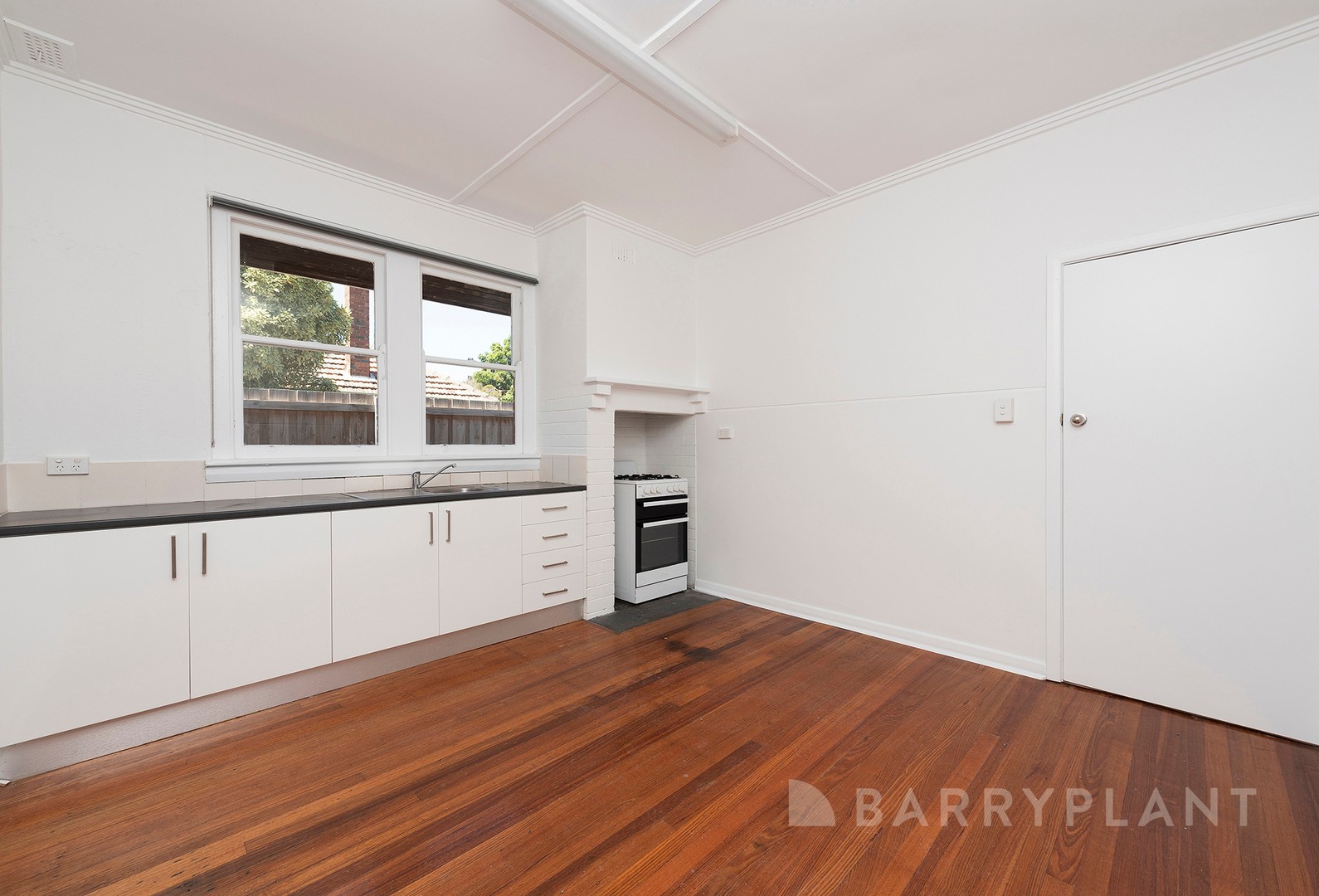 42 Treloar Crescent, Braybrook, VIC 3019, Braybrook - Thumbnail 4