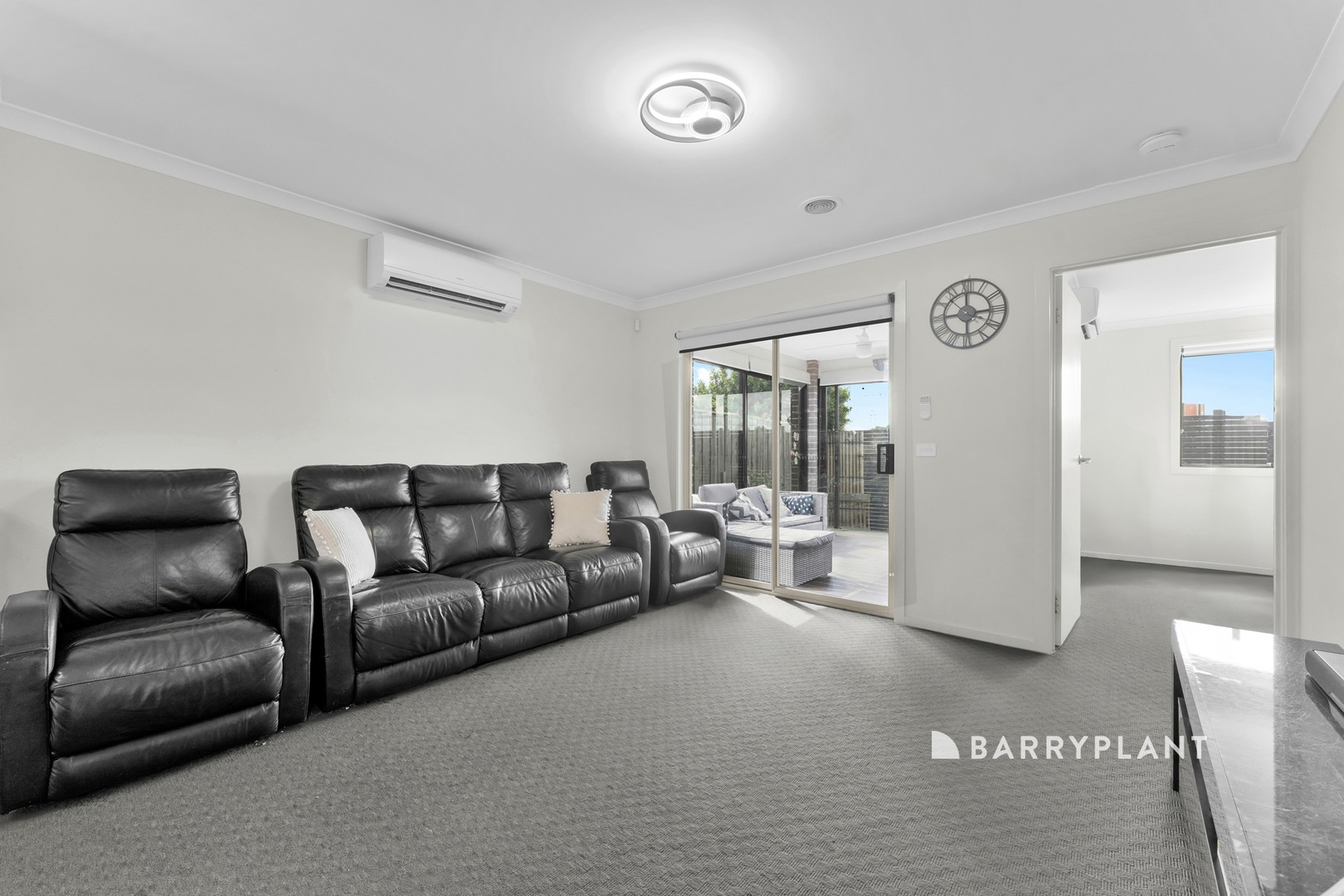 42 Troups Creek Promenade, Narre Warren, VIC 3805, Narre Warren - Thumbnail 3