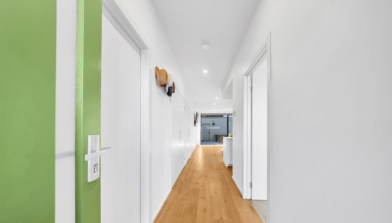 42 Umbrella Way, Point Cook, VIC 3030 - Thumbnail 2 - 04/12/2025