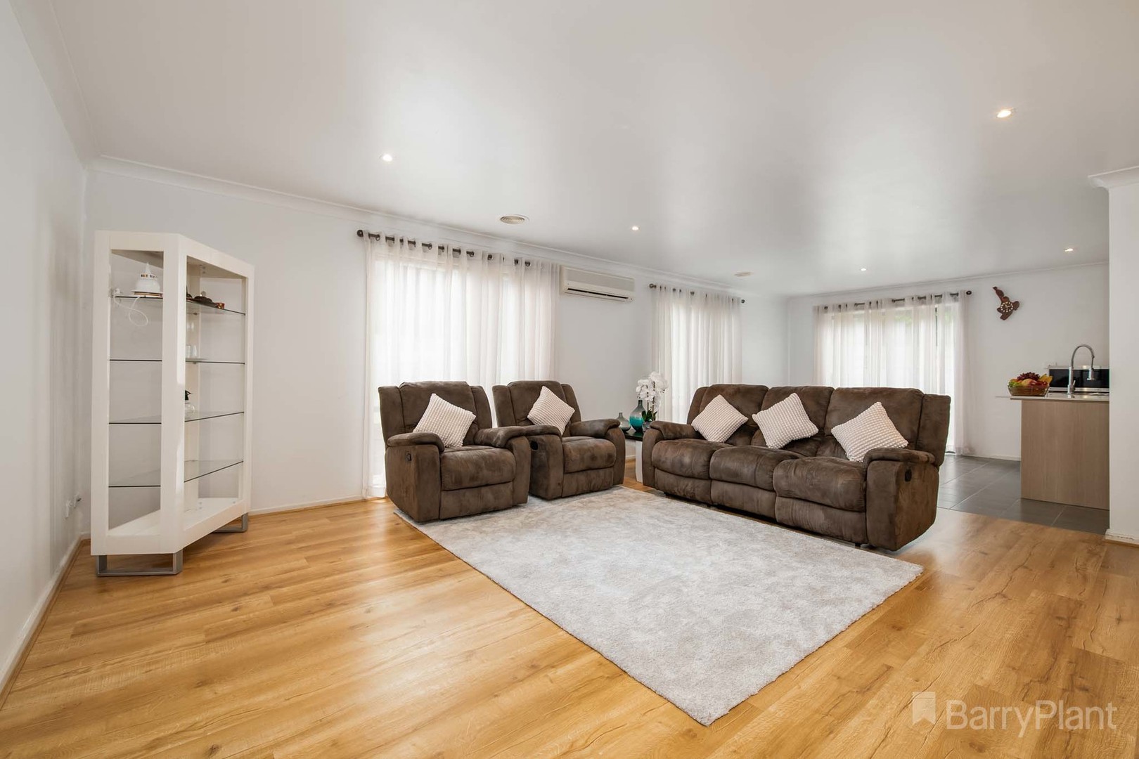 42 Wild Cherry Avenue, Pakenham, VIC 3810, Pakenham - Thumbnail 3