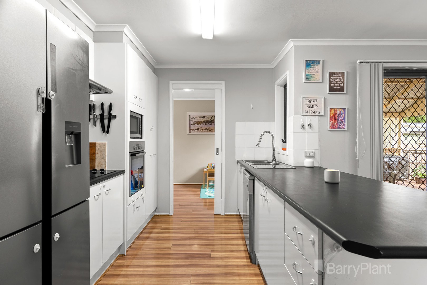 42 Willora CrescentCranbourne West, VIC 3977, Cranbourne West - Thumbnail 2