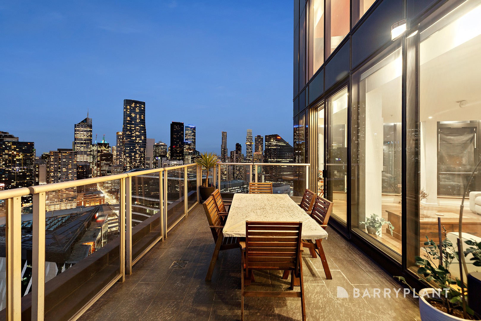 4202/100 Harbour Esplanade, Docklands, VIC 3008 - Thumbnail 2 - 10/09/2025