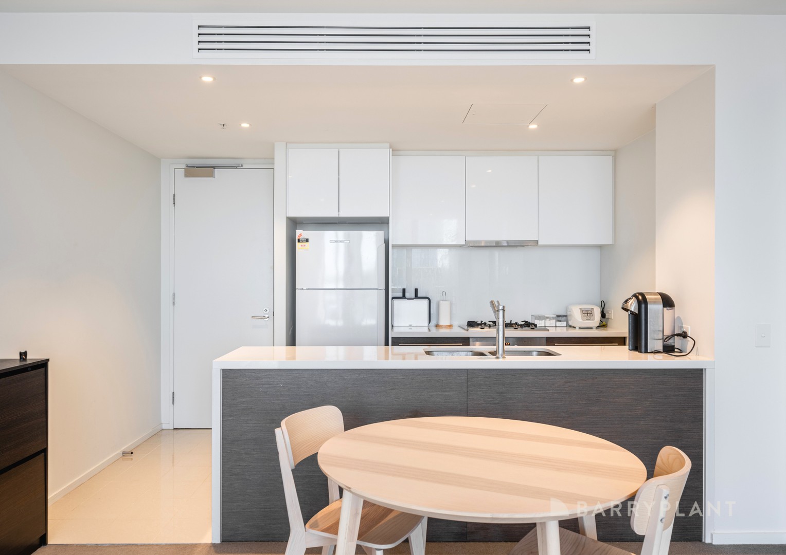 4203/318 Russell Street, Melbourne, VIC 3000 - Thumbnail 2 - 17/10/2025