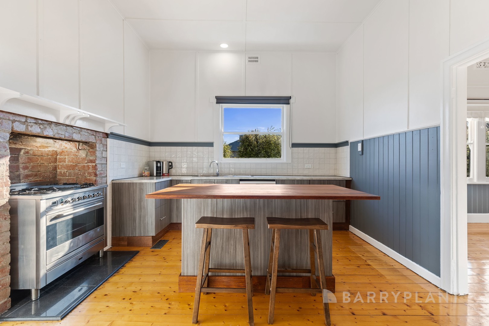 423 Doveton St, Soldiers Hill, VIC 3350 - Thumbnail 2 - 18/02/2025