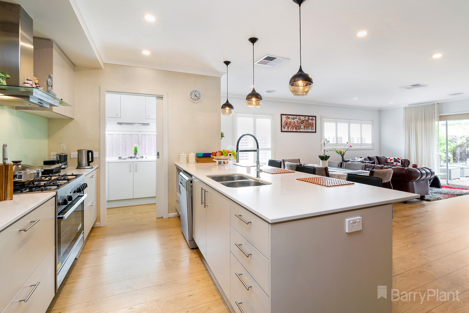 43 Angelas WaySunbury, VIC 3429  - Leased, Sunbury - Thumbnail 3