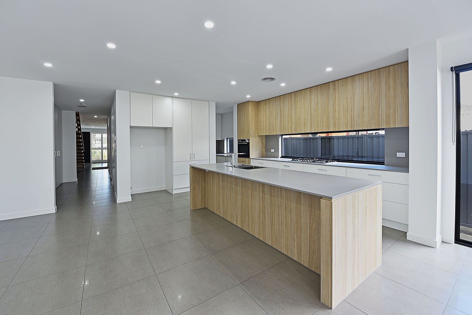 43 Arcade Way, Avondale Heights, VIC 3034 - Thumbnail 2 - 01/12/2025