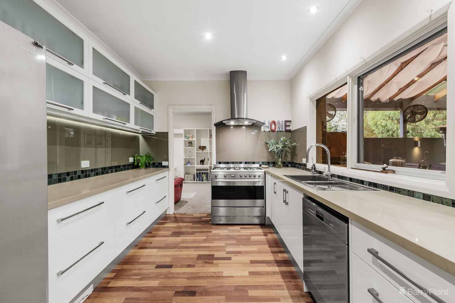 43 Avandina Crescent, Greensborough, VIC 3088, Greensborough - Thumbnail 4