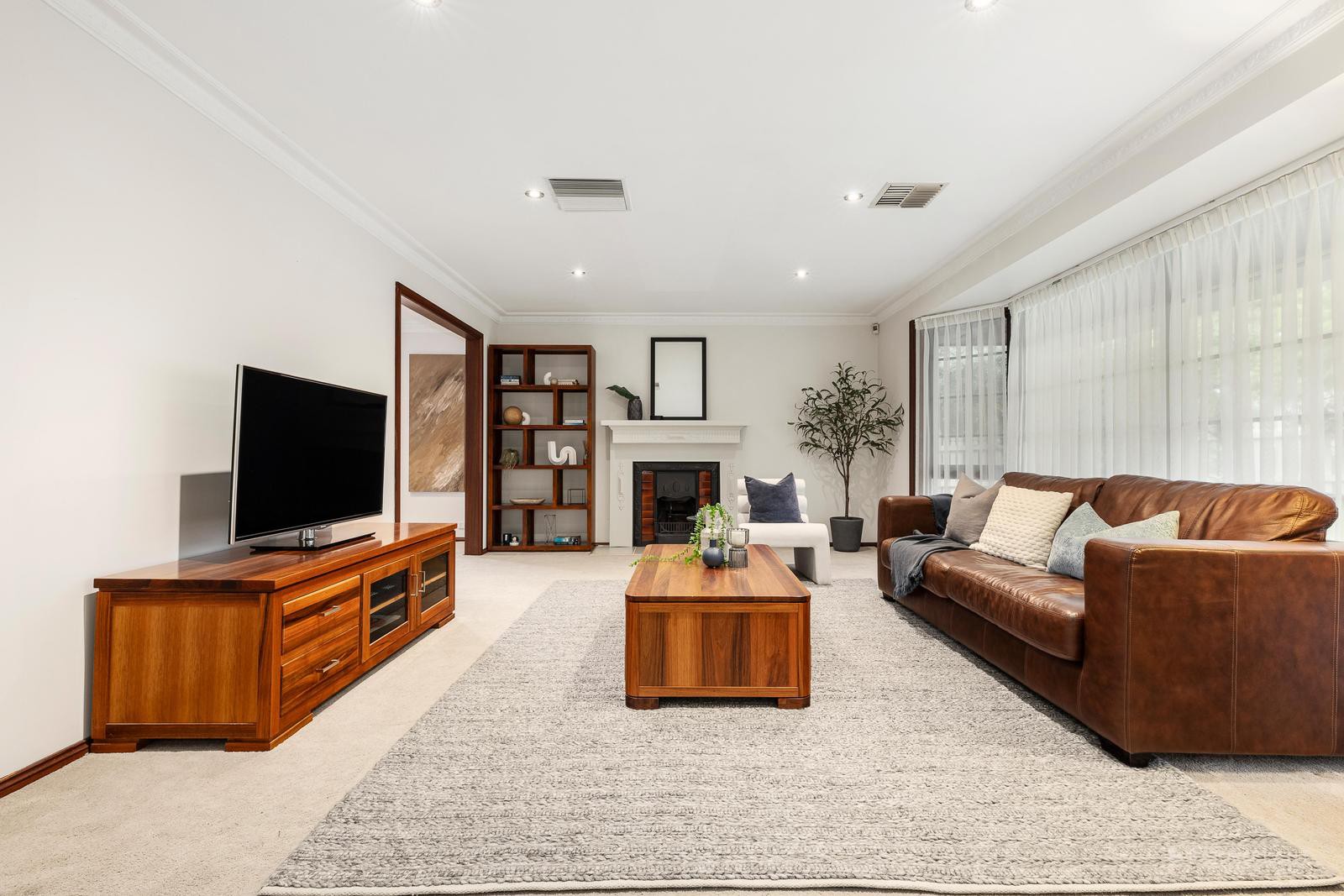 43 Bannockburn Road, Viewbank, VIC 3084, Viewbank - Thumbnail 2