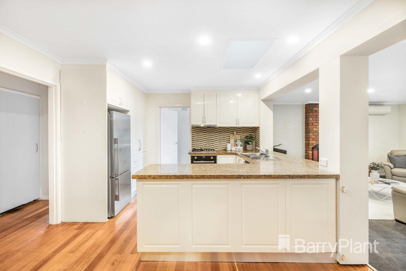43 Barclay Avenue, Croydon, VIC 3136, Croydon - Thumbnail 4