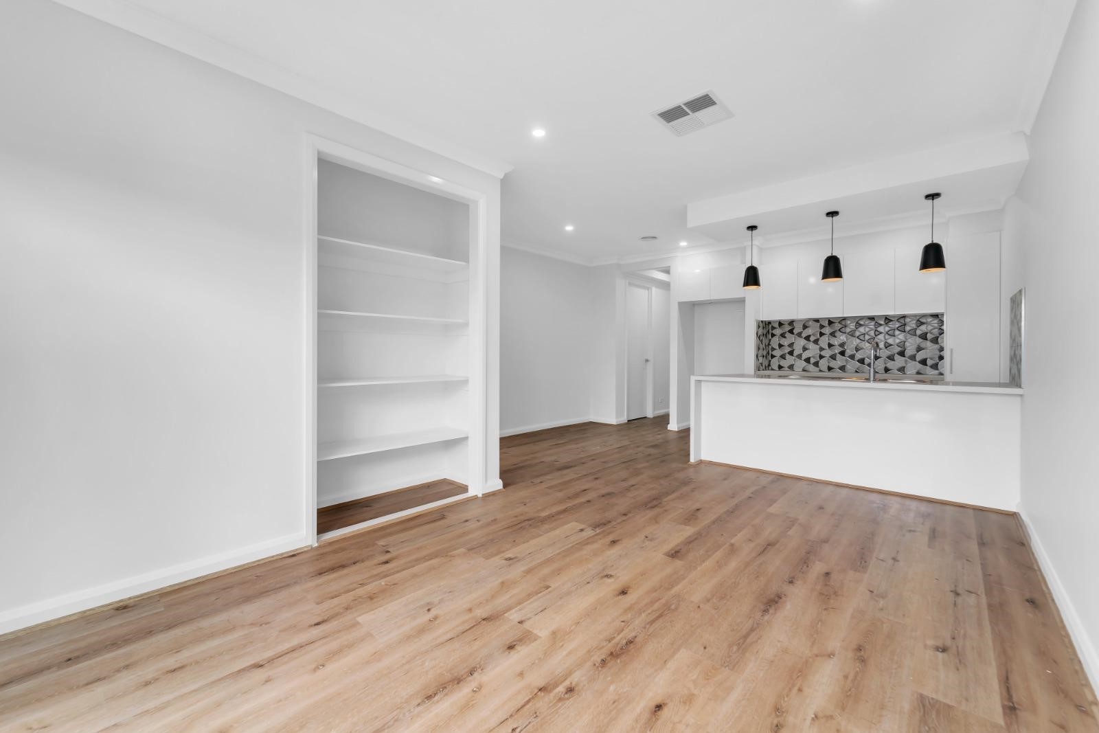 43 Bowenia Avenue, Craigieburn, VIC 3064, Craigieburn - Thumbnail 3