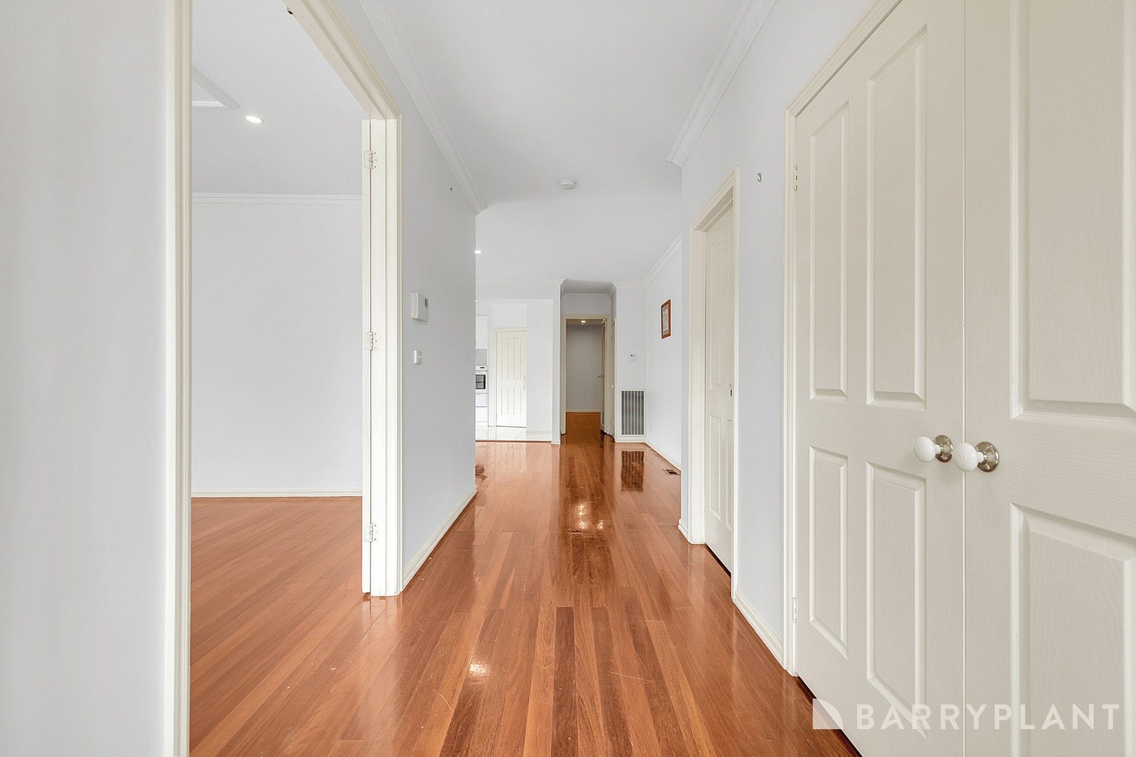 43 Buttercup Grove, Bundoora, VIC 3083 - Thumbnail 1 - 18/10/2024
