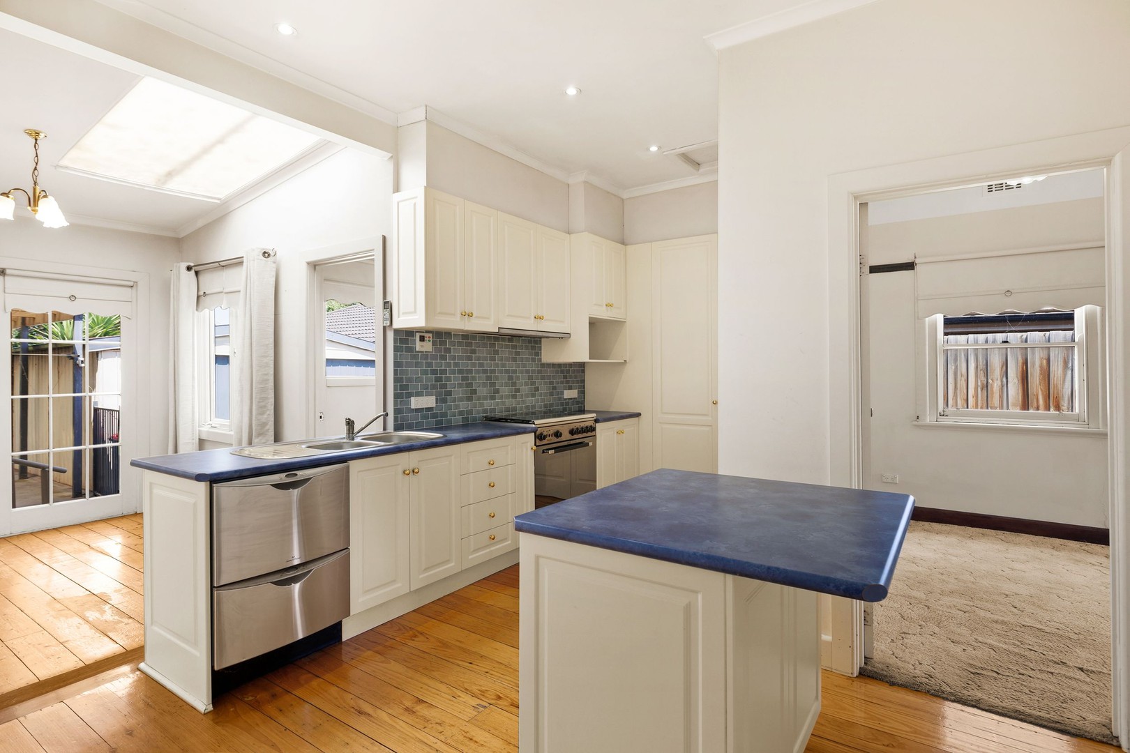 43 Carrington Road, Niddrie, VIC 3042, Niddrie - Thumbnail 4