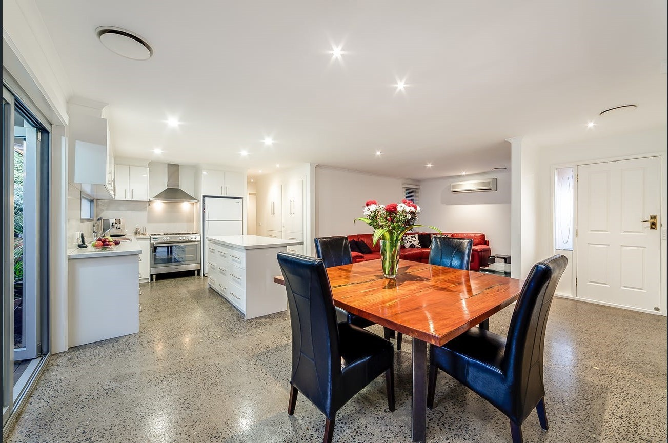 43 Cavendish Avenue, Wantirna, VIC 3152, Wantirna - Thumbnail 2