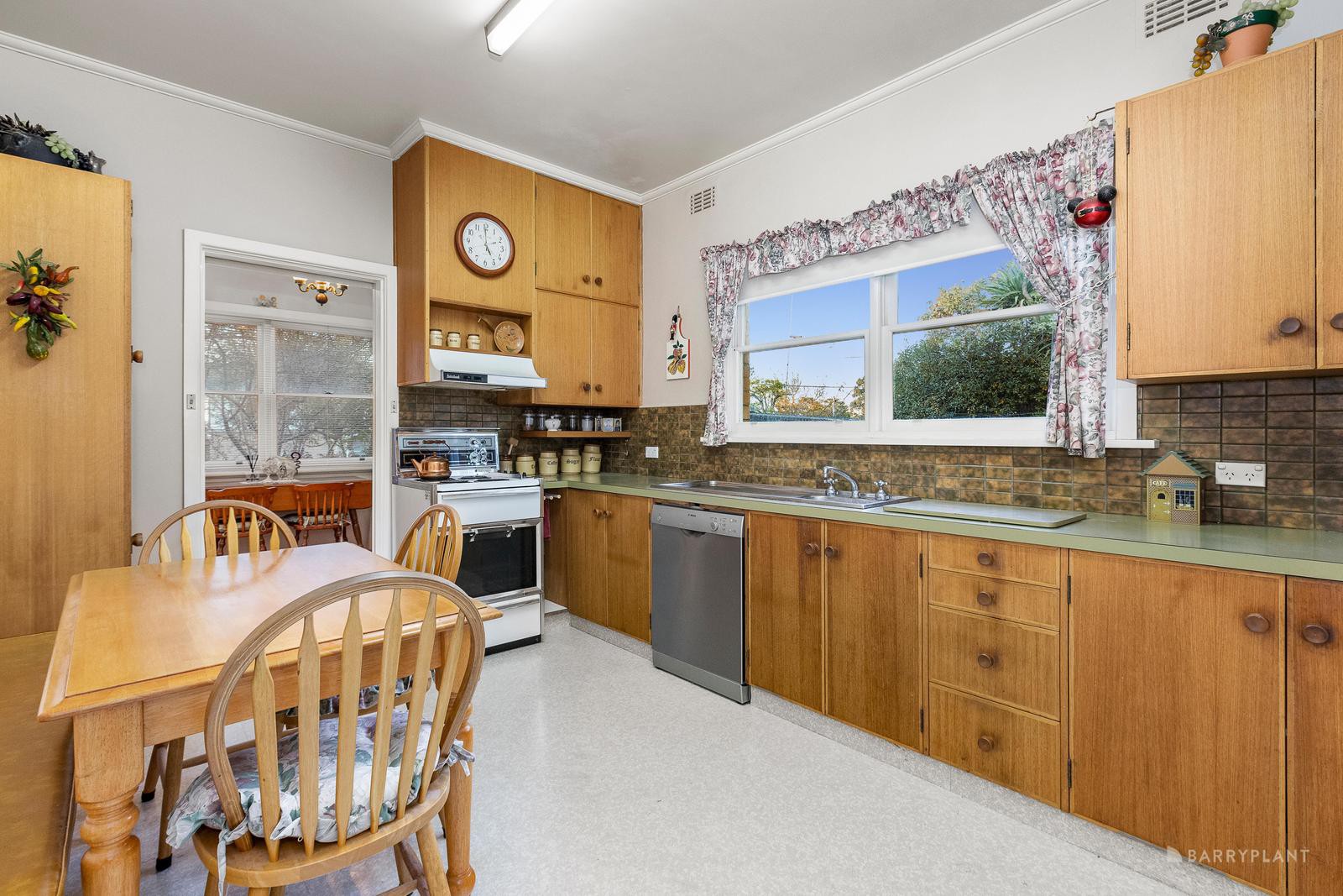 43 Diana Drive, Blackburn North, VIC 3130, Blackburn North - Thumbnail 4