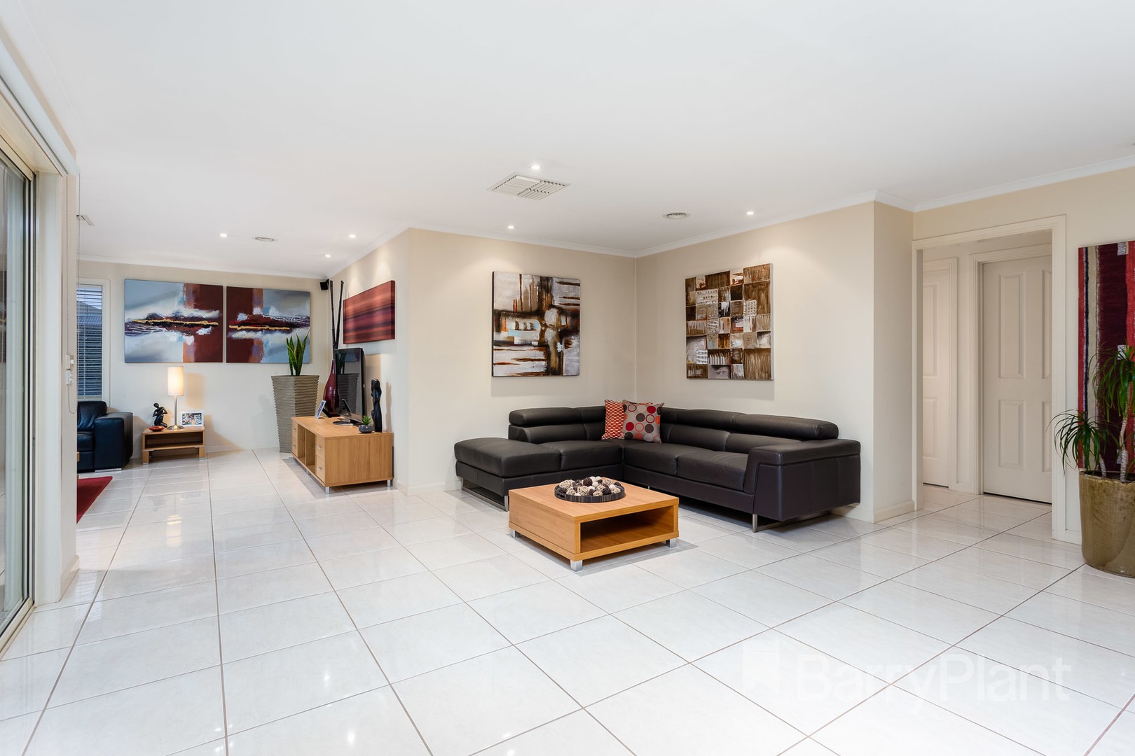 43 Dunkirk Drive, Point Cook, VIC 3030, Point Cook - Thumbnail 7