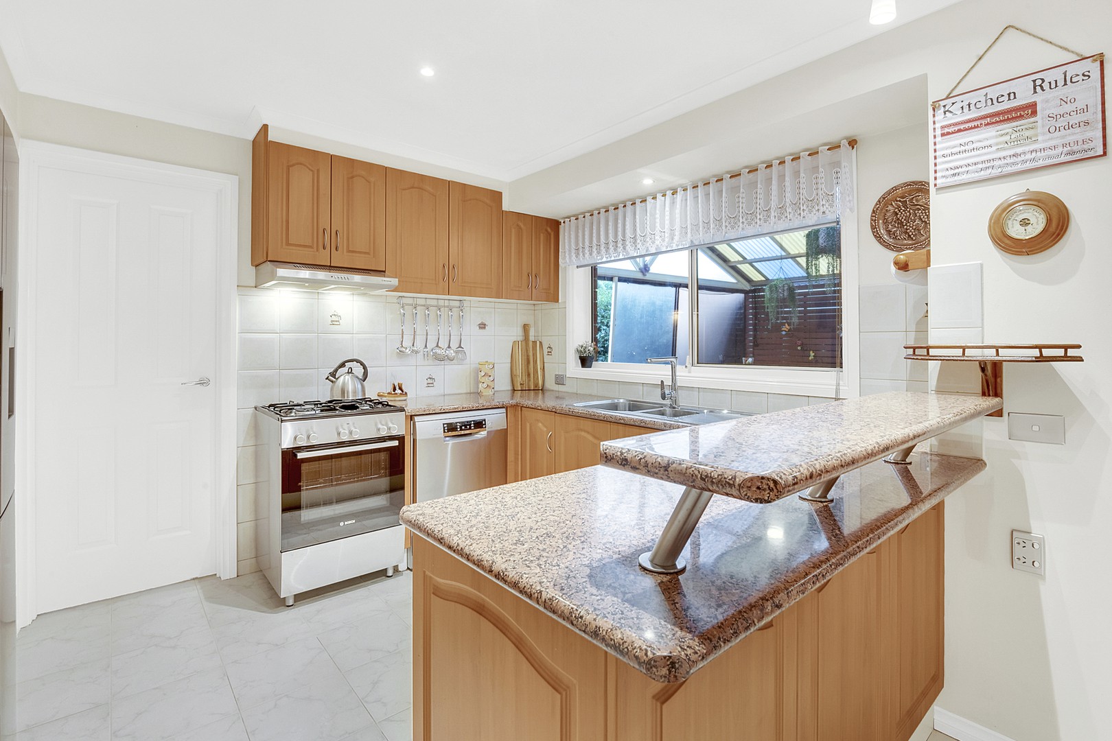 43 Exmouth Road, Craigieburn, VIC 3064, Craigieburn - Thumbnail 3