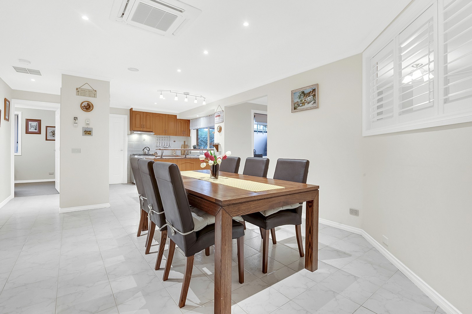 43 Exmouth Road, Craigieburn, VIC 3064, Craigieburn - Thumbnail 5
