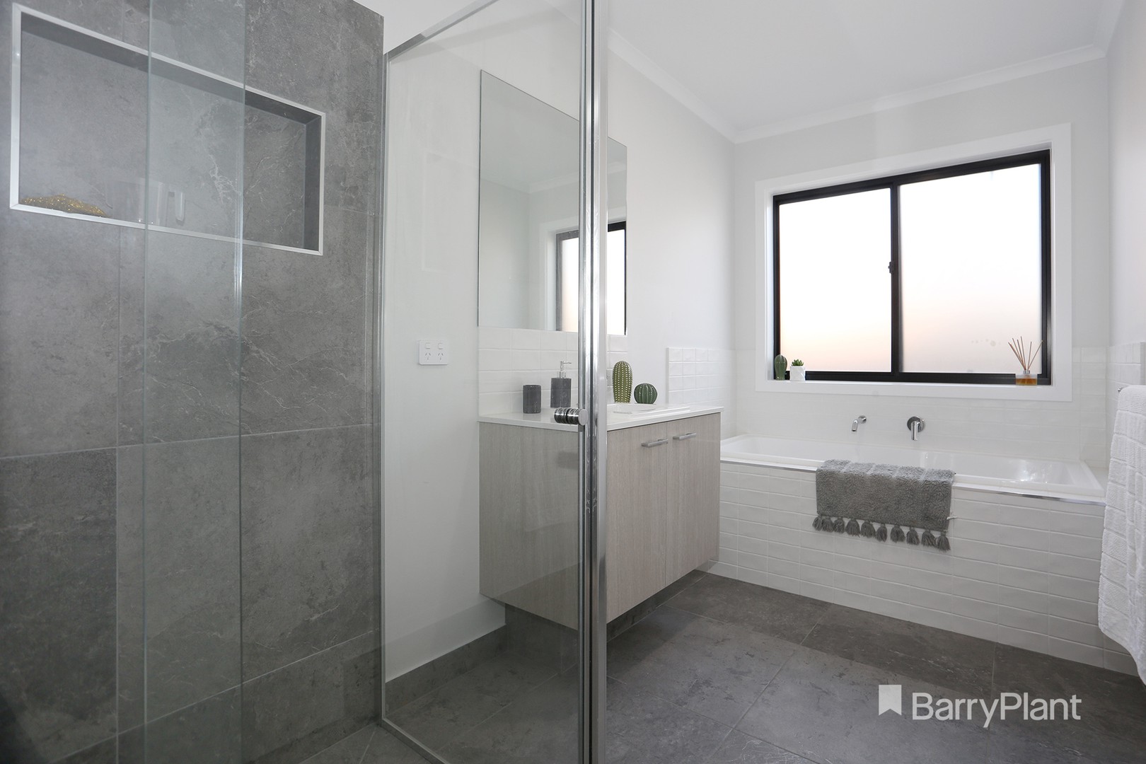 43 Harmon Drive, Drouin, VIC 3818, Drouin - Thumbnail 6