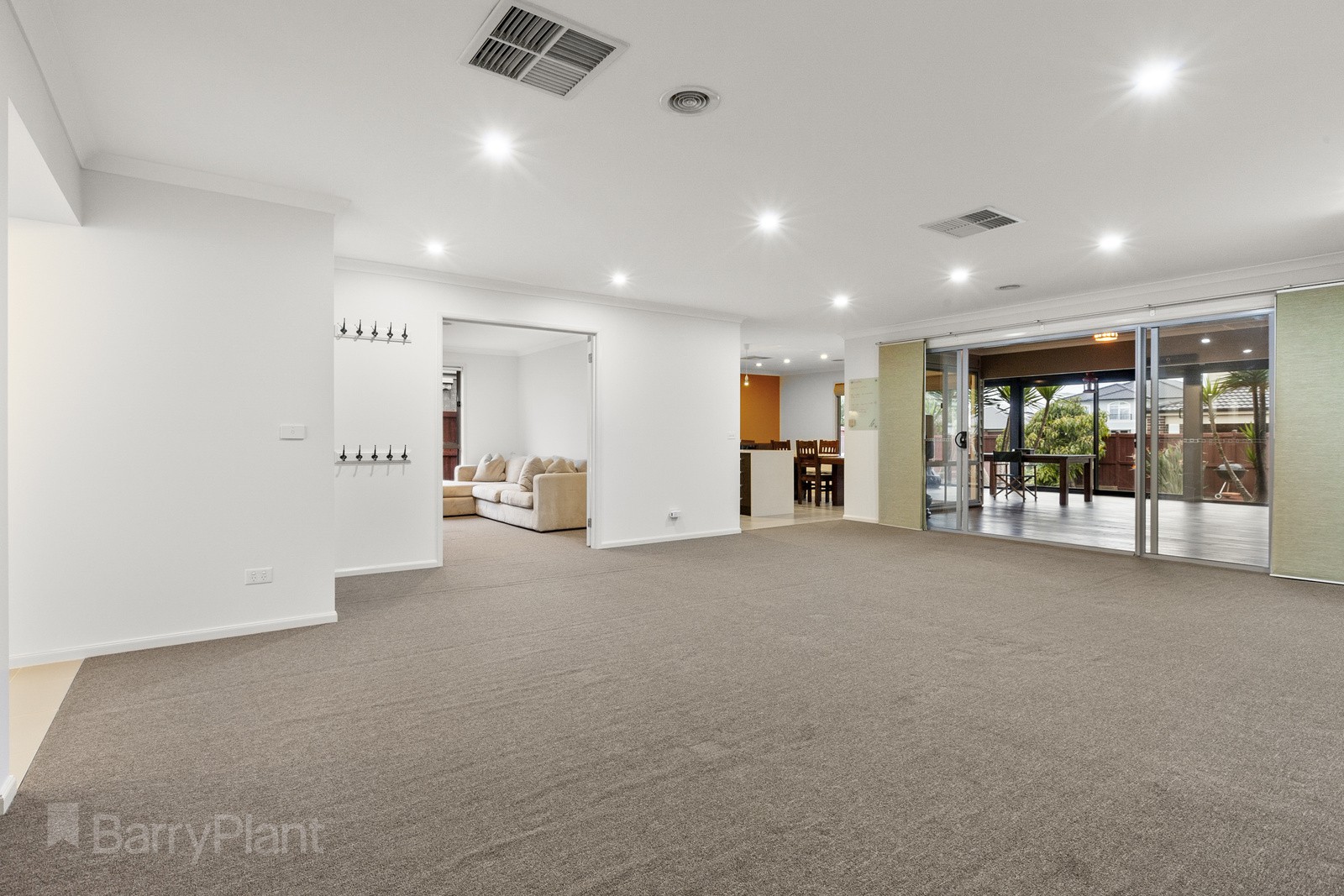 43 Ladybird Crescent, Point Cook, VIC 3030, Point Cook - Thumbnail 8
