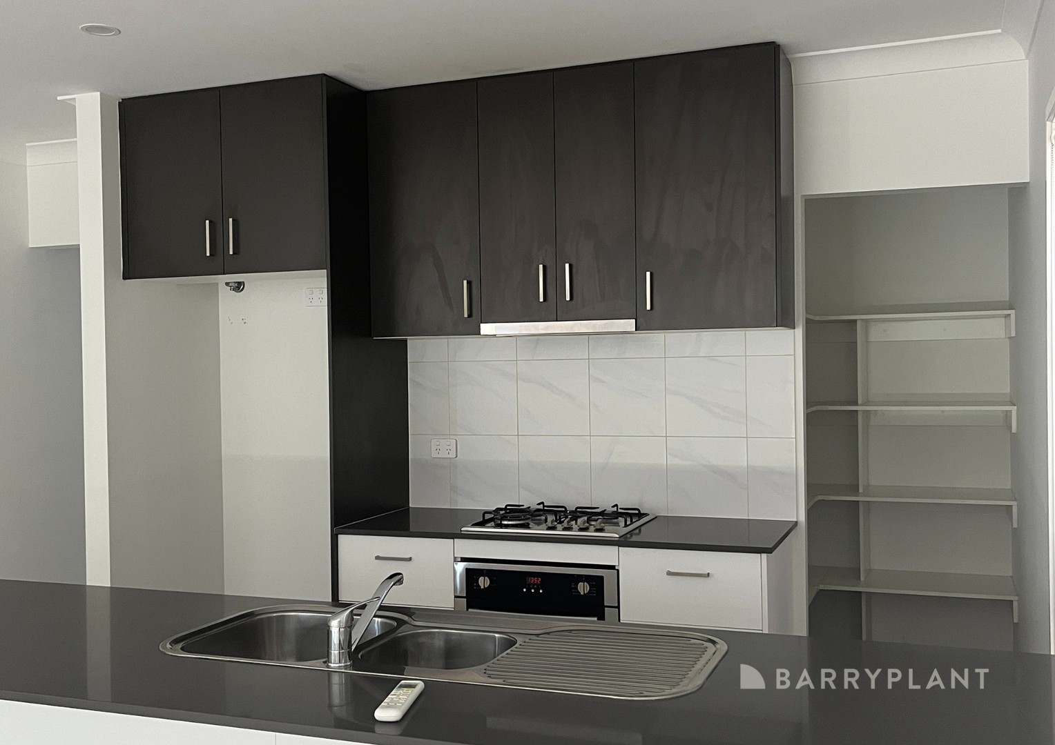 43 Lumley  Circuit, Werribee, VIC 3030, Werribee - Thumbnail 2