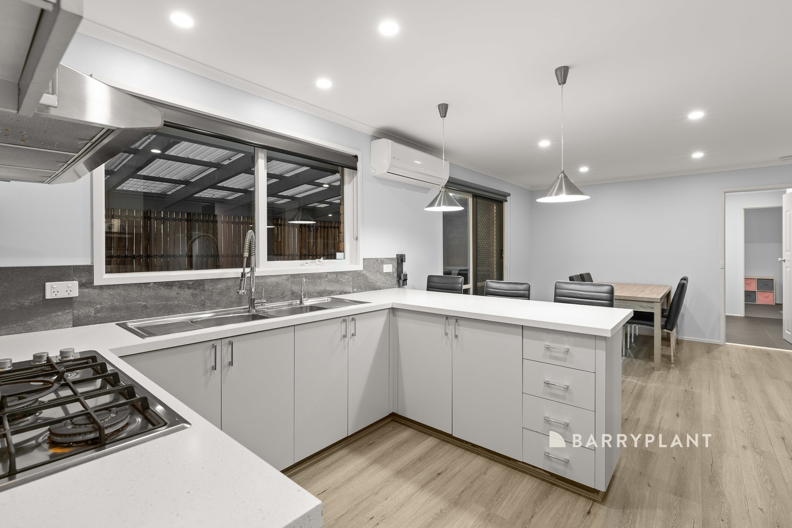 43 Maramba Drive, Narre Warren, VIC 3805, Narre Warren - Thumbnail 3