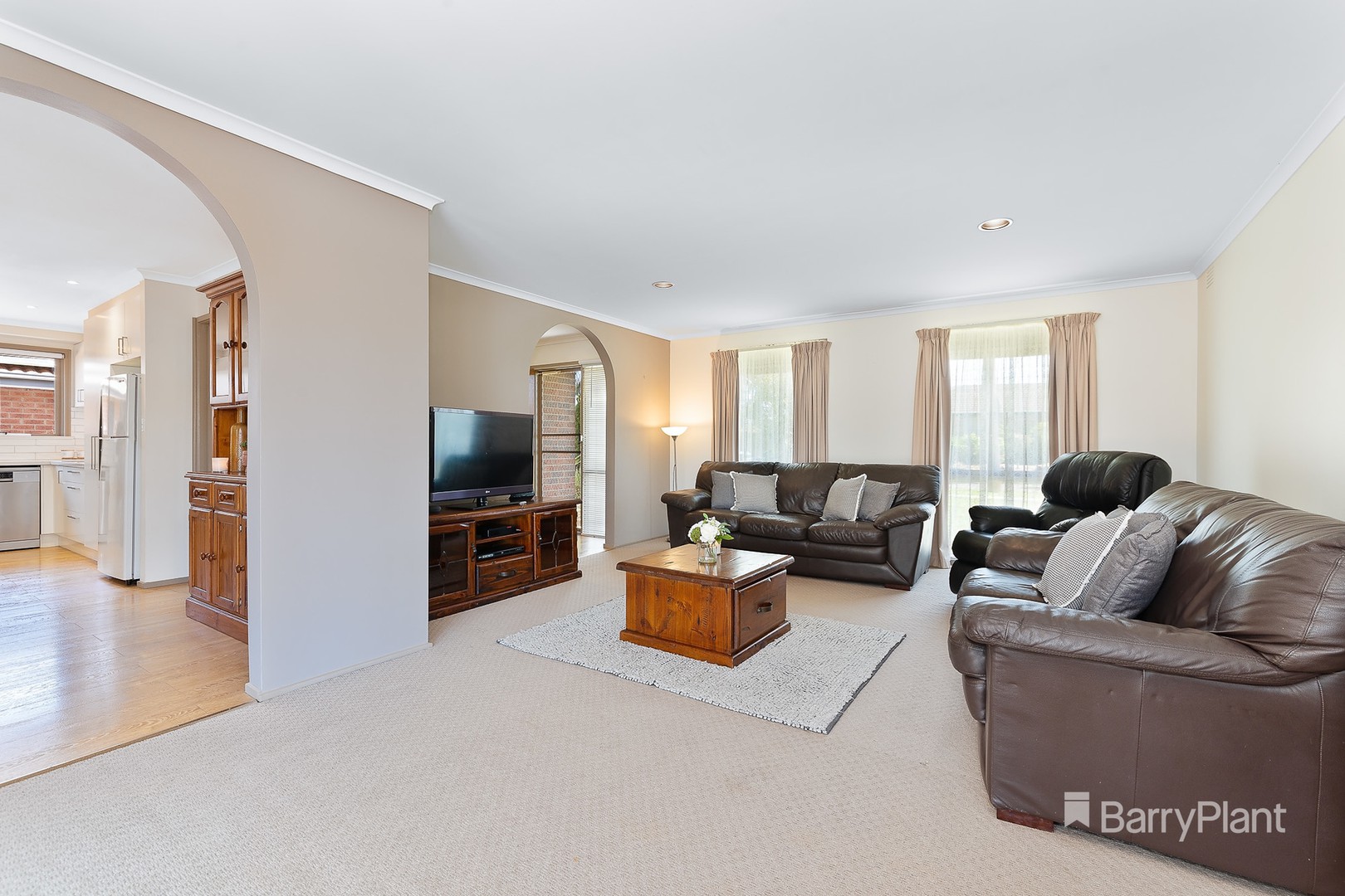 43 Maywood Drive, Epping, VIC 3076, Epping - Thumbnail 3
