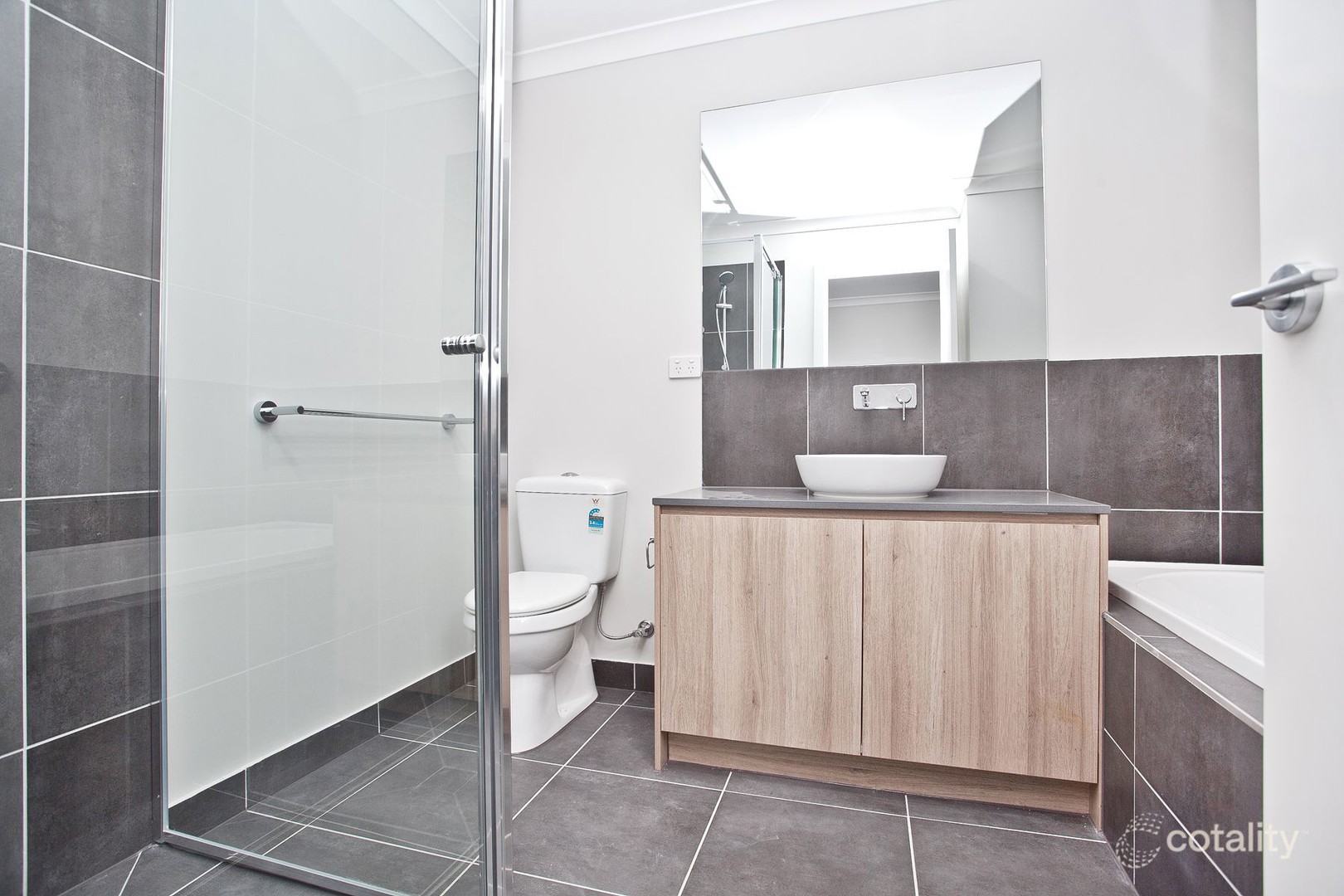 43 Messina Street, Fraser Rise, VIC 3336, Fraser Rise - Thumbnail 4
