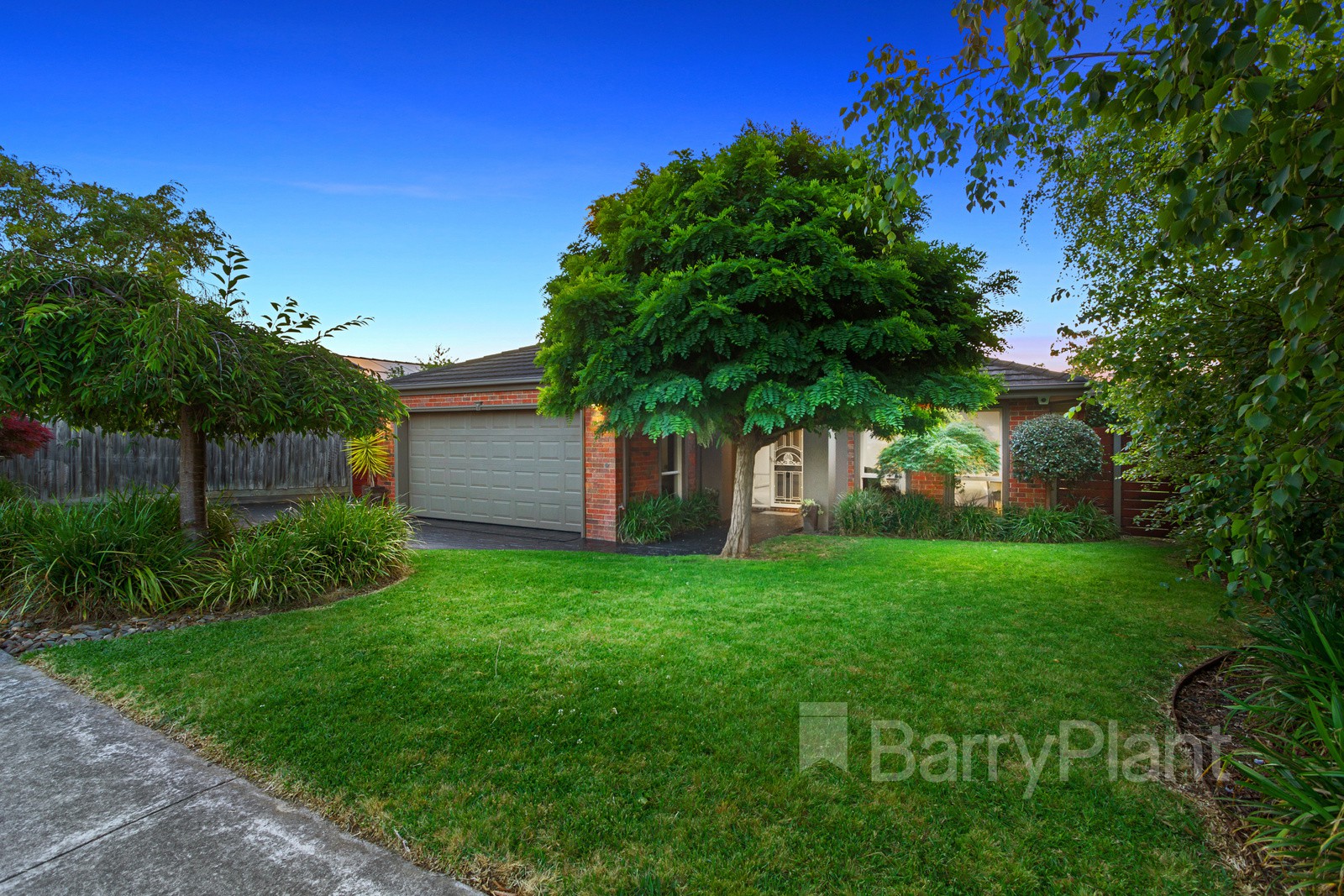 43 Middlebrook Drive, Ringwood North, VIC 3134 - Thumbnail 2 - 01/12/2021