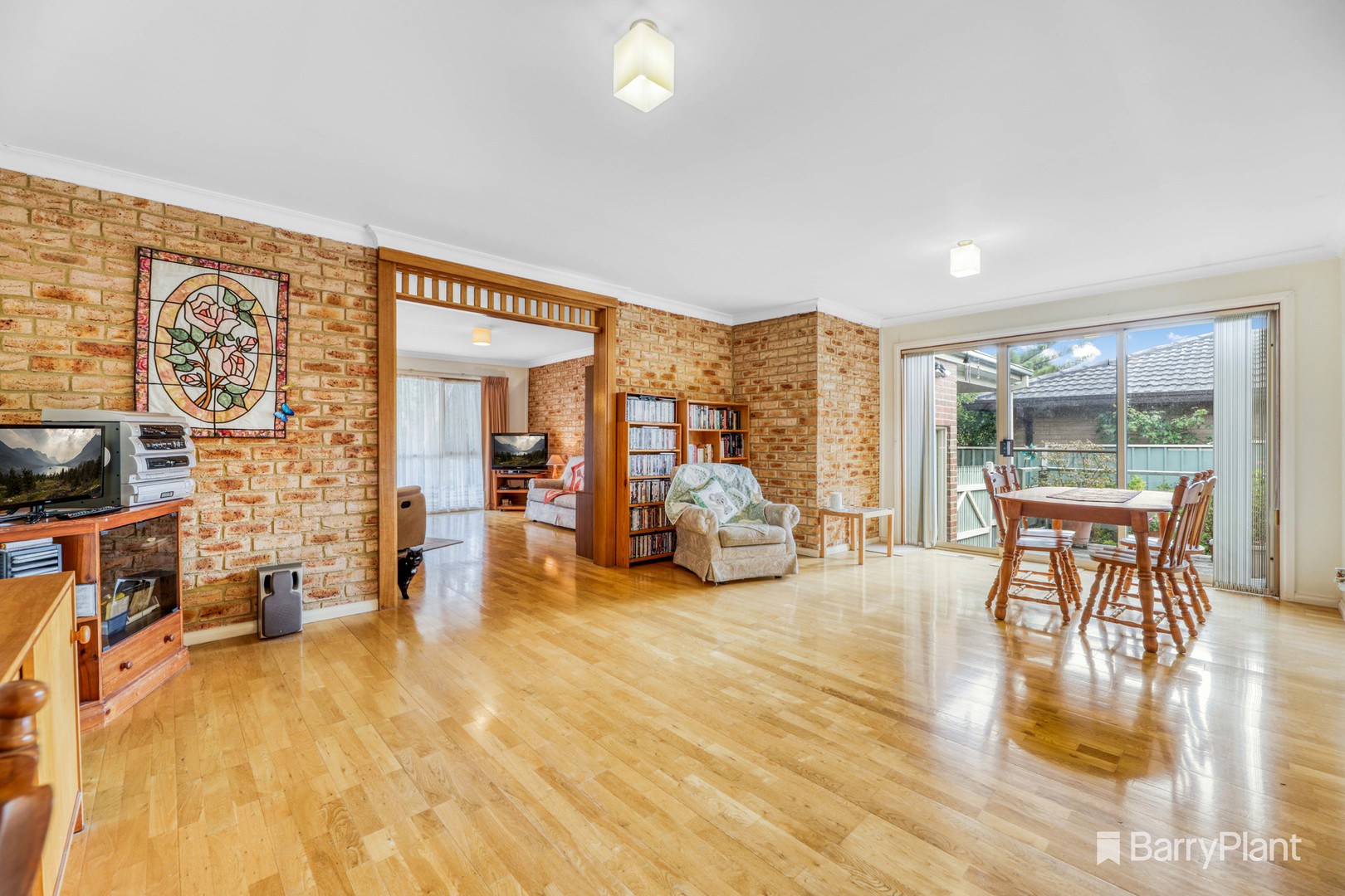 43 Orna Street, Ferntree Gully, VIC 3156, Ferntree Gully - Thumbnail 2