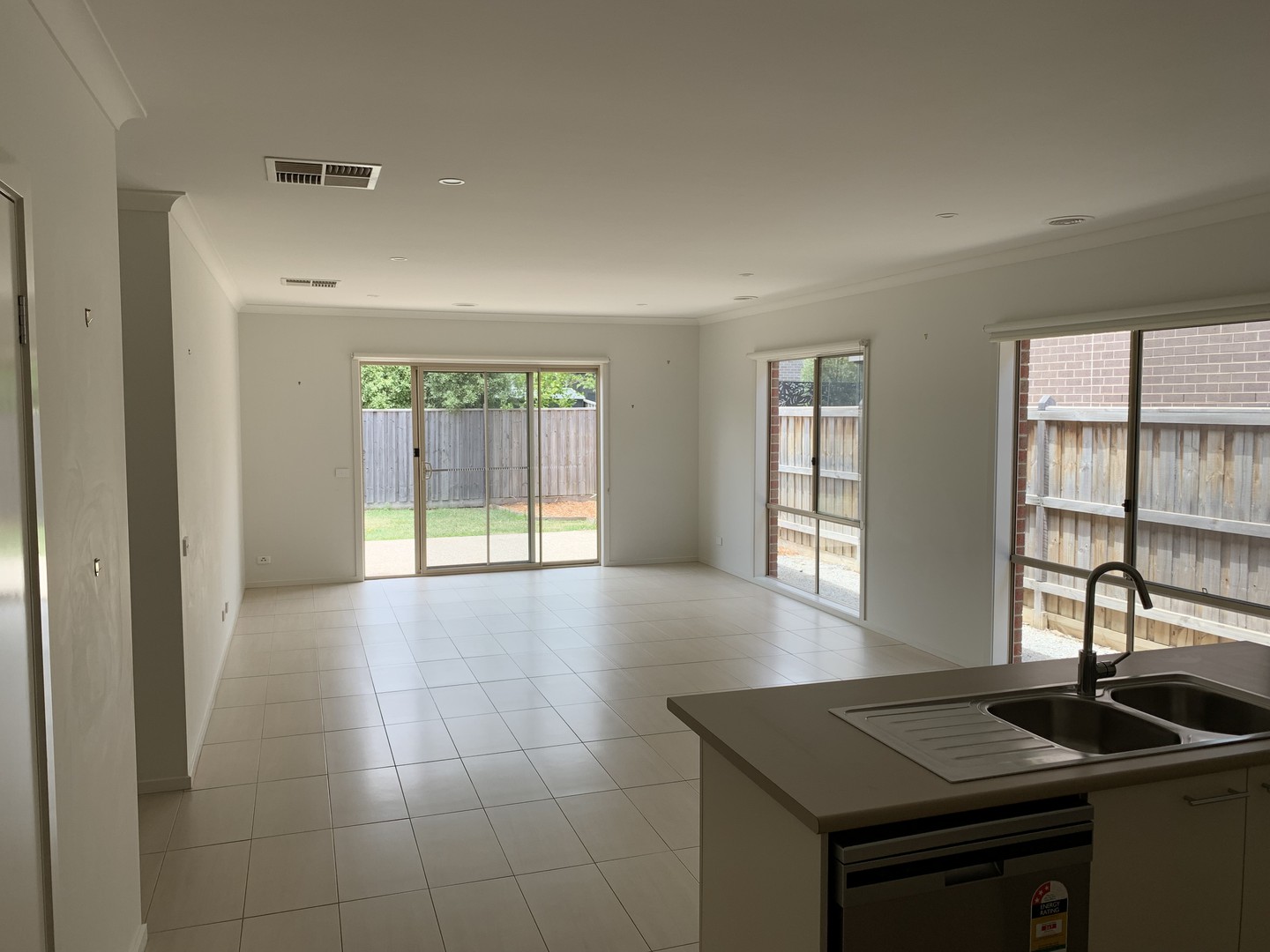 43 Petunia Drive, Keysborough, VIC 3173 - Thumbnail 2 - 04/01/2022