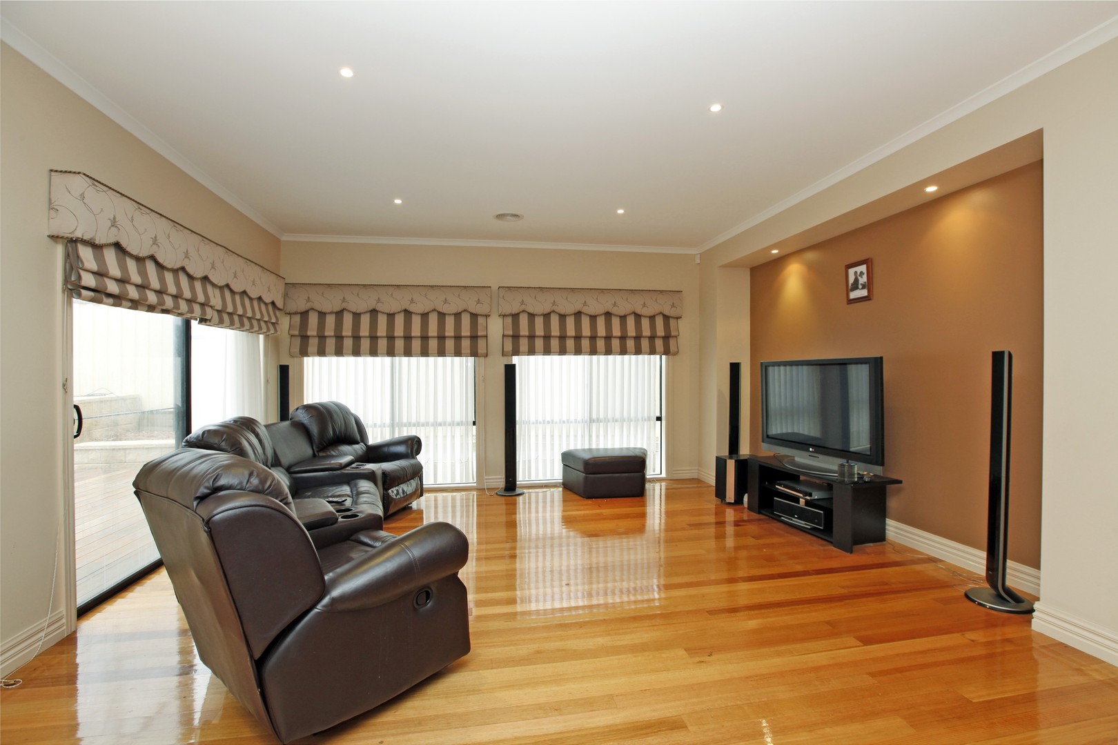 43 Primula Boulevard, Gowanbrae, VIC 3043, Gowanbrae - Thumbnail 4