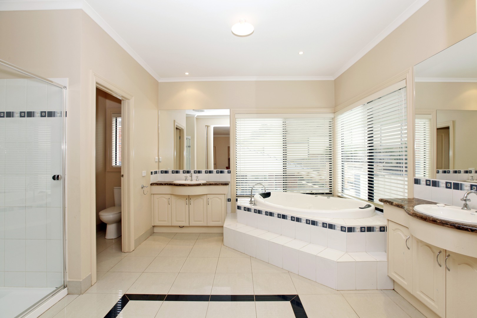 43 Primula Boulevard, Gowanbrae, VIC 3043, Gowanbrae - Thumbnail 7