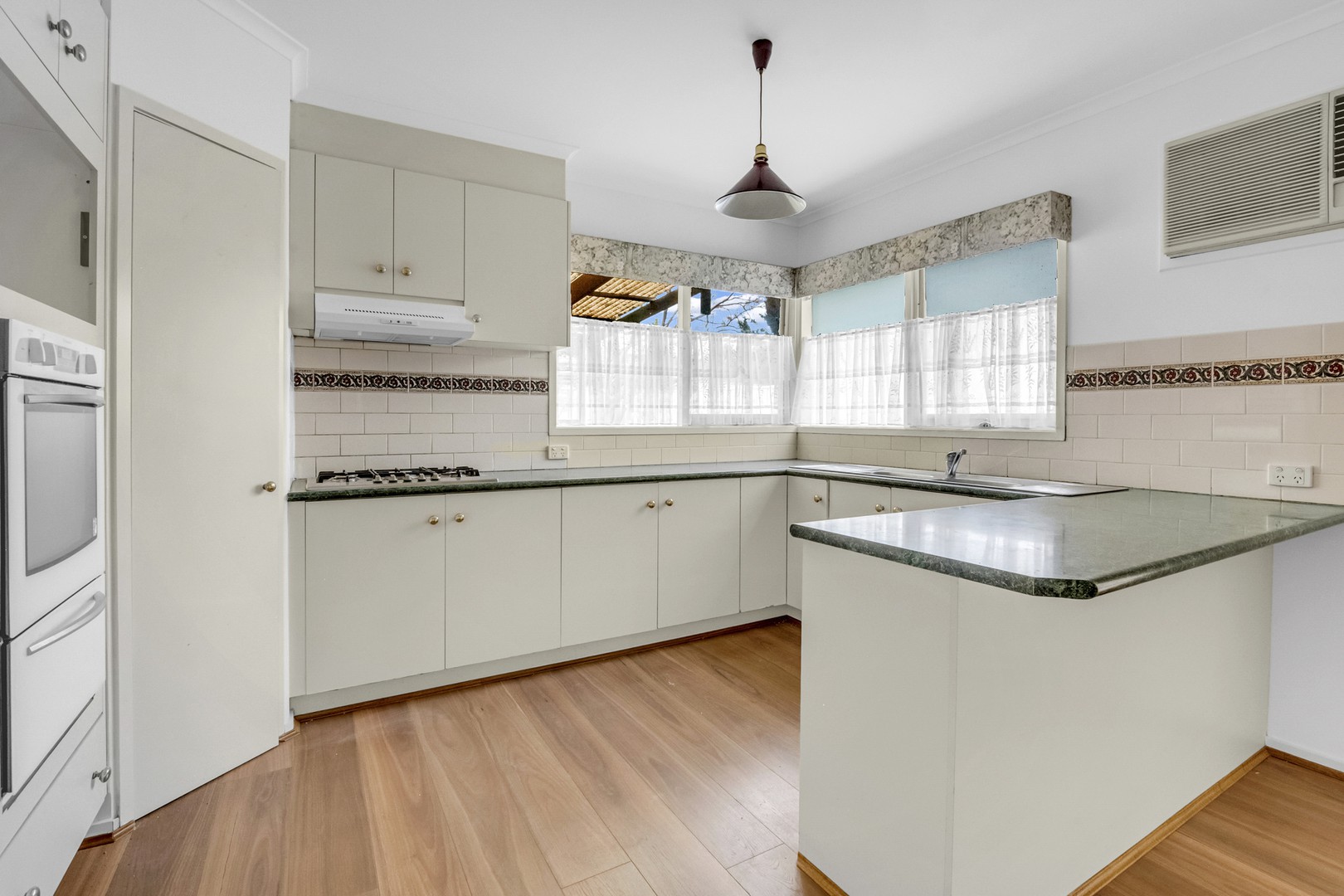 43 Rearden Crescent, Roxburgh Park, VIC 3064, Roxburgh Park - Thumbnail 5
