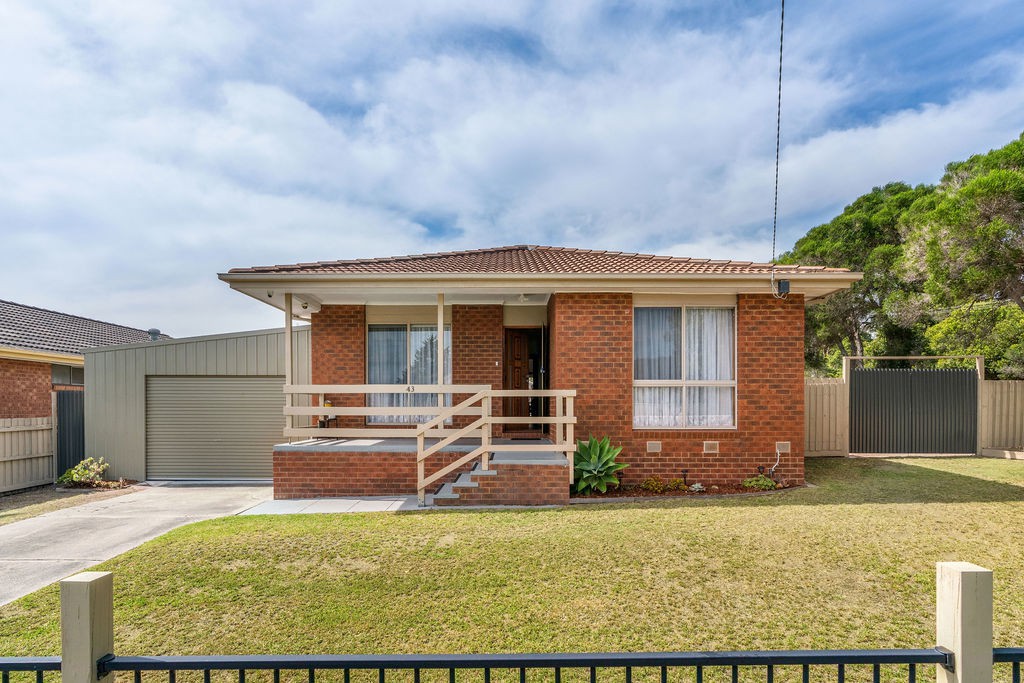 43 Rosalie Avenue, Dromana, VIC 3936 - Thumbnail 2 - 02/04/2025