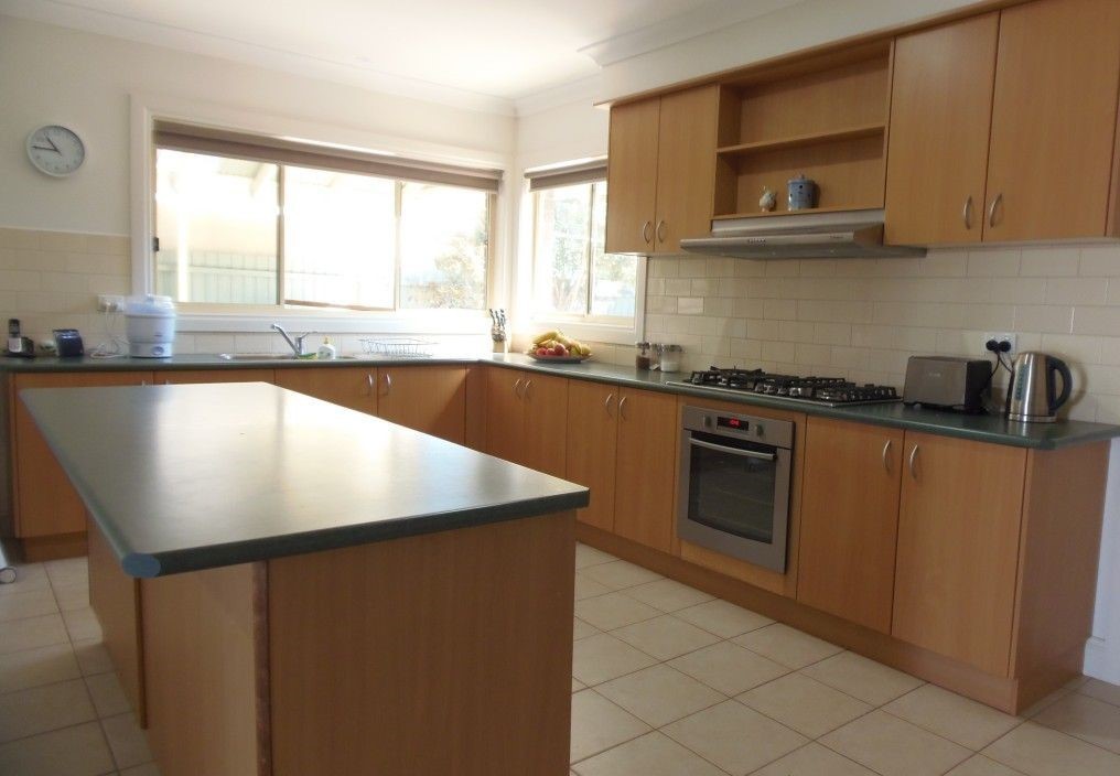 43 Sandalwood Avenue, Hillside, VIC 3037, Hillside - Thumbnail 2