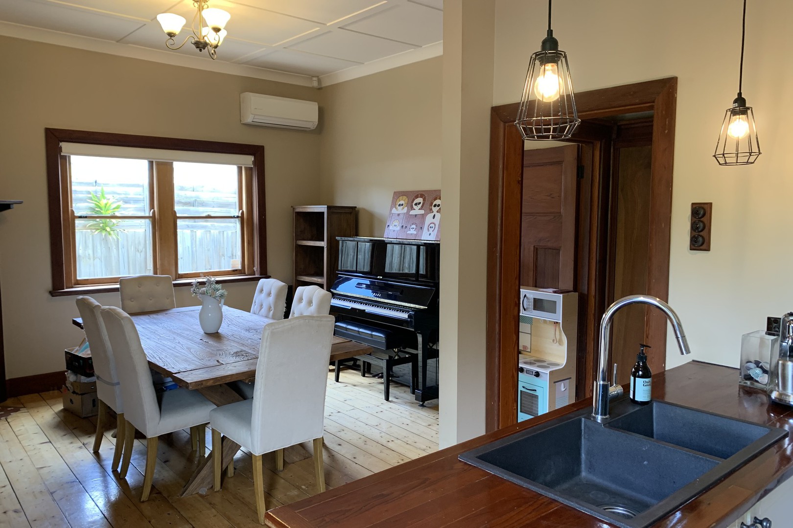 43 Thackeray Road, Reservoir, VIC 3073, Reservoir - Thumbnail 4