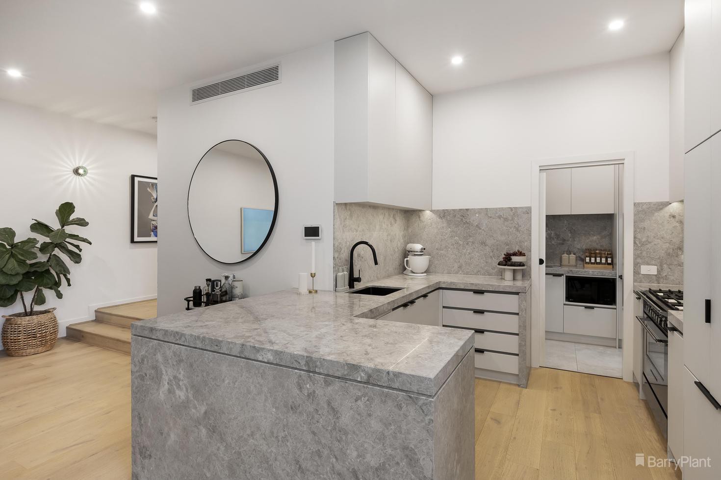 43 Thomas Street, Doncaster East, VIC 3109, Doncaster East - Thumbnail 5