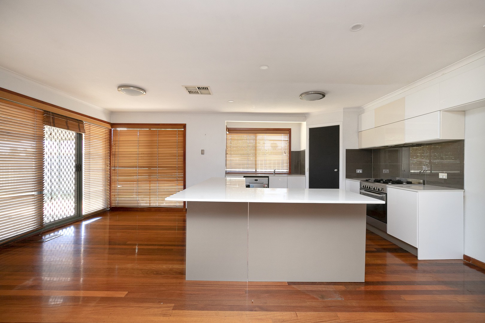 43 Truro Crescent, Keilor Lodge, VIC 3038, Keilor Lodge - Thumbnail 2