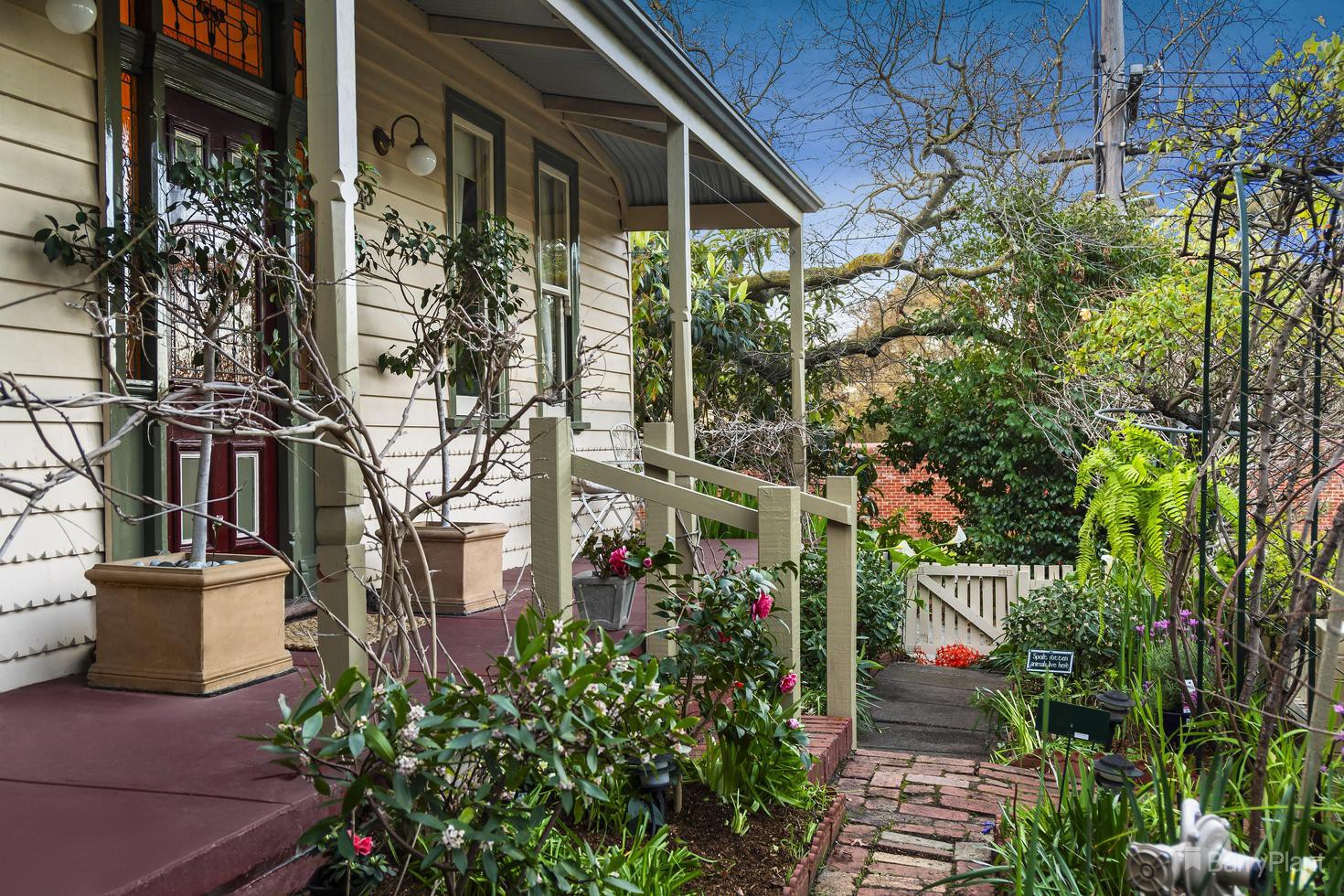 43 Uvadale Grove, Kew, VIC 3101 - Thumbnail 2 - 23/08/2023