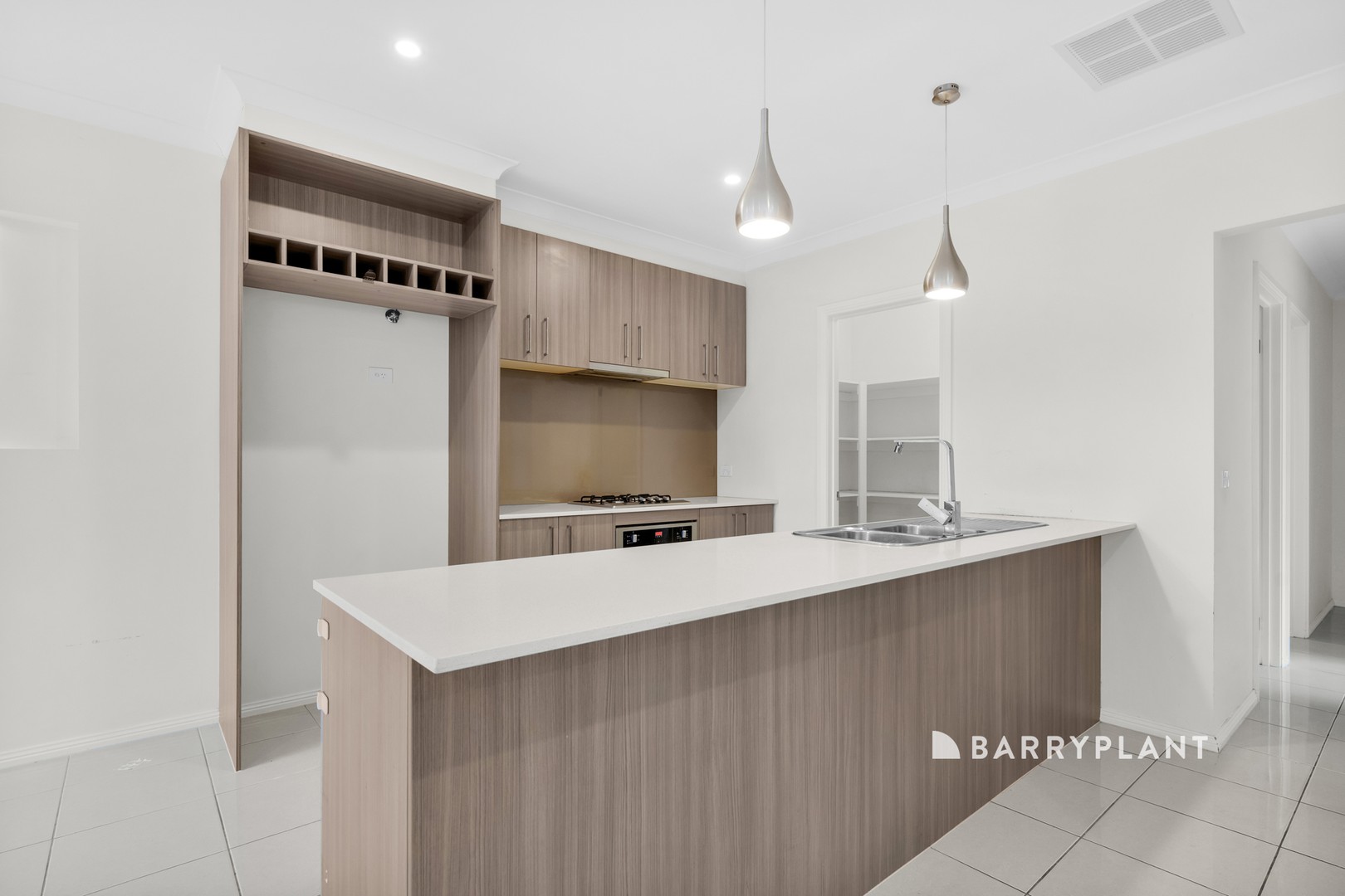 43 Wilkiea Crescent, Cranbourne North, VIC 3977, Cranbourne North - Thumbnail 2