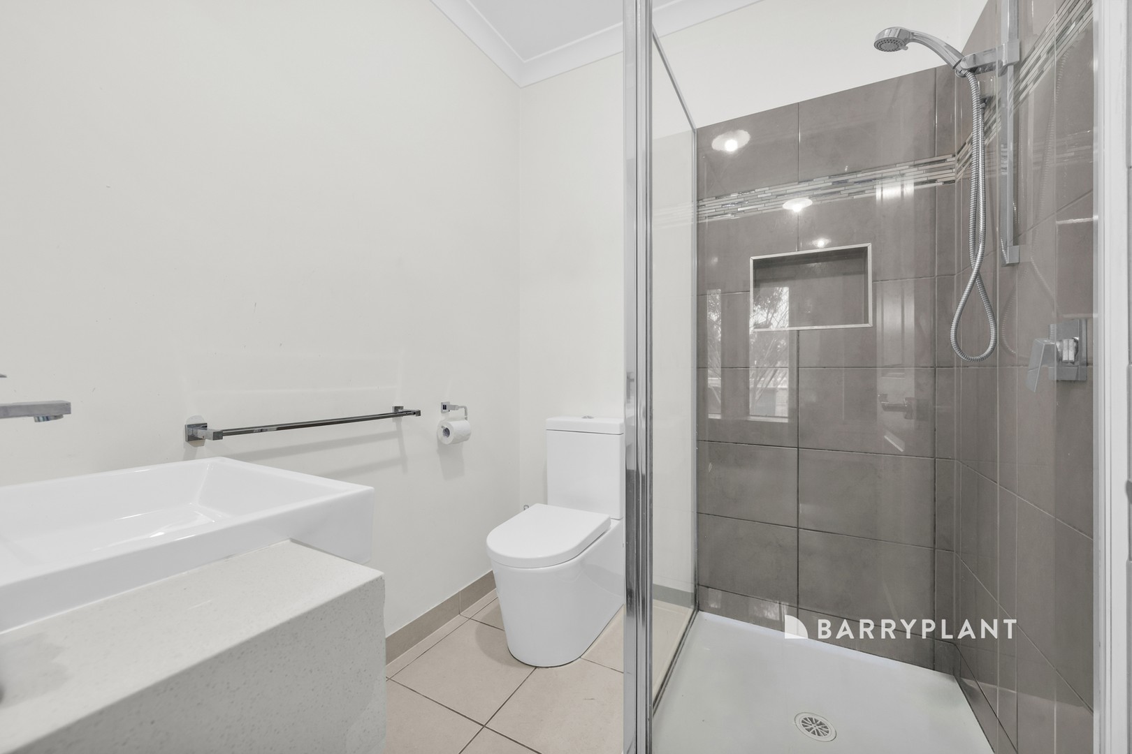 43 Wilkiea Crescent, Cranbourne North, VIC 3977, Cranbourne North - Thumbnail 4