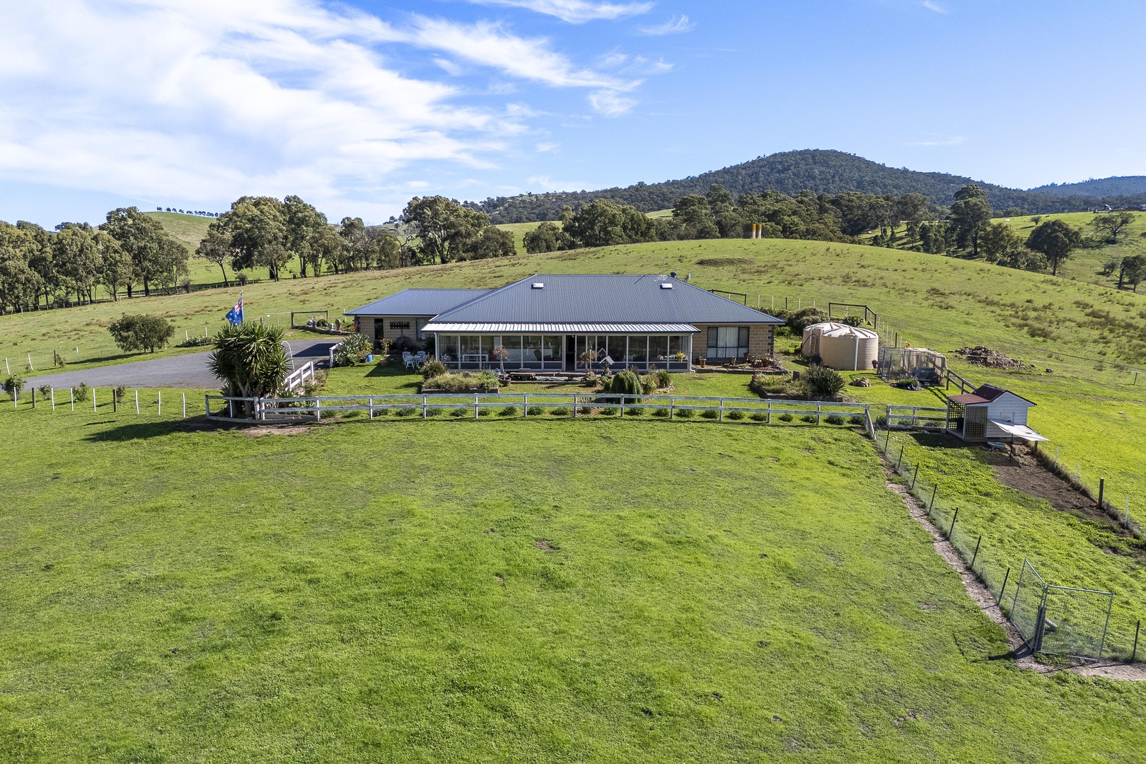 430 Running Creek Road, Arthurs Creek, VIC 3099 - Thumbnail 2 - 02/04/2026